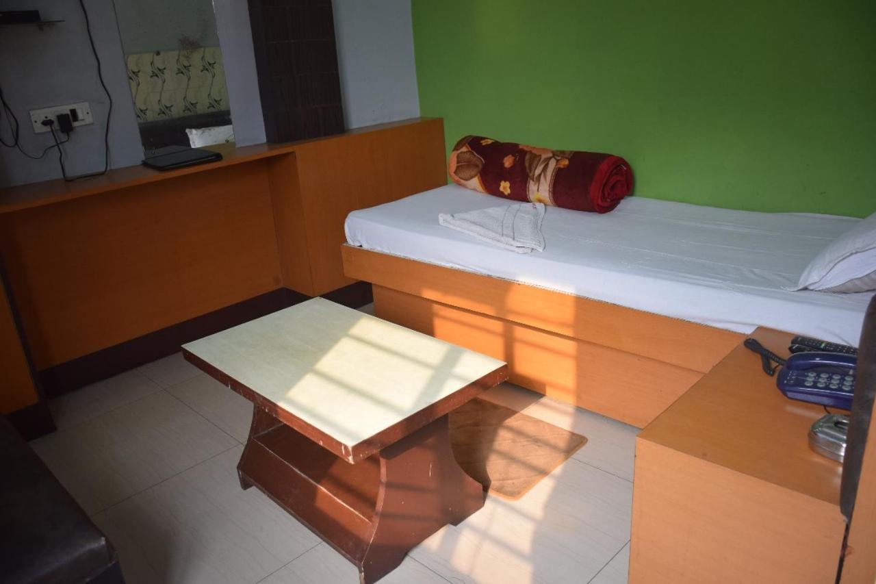Starline Hotel Agartala Eksteriør billede