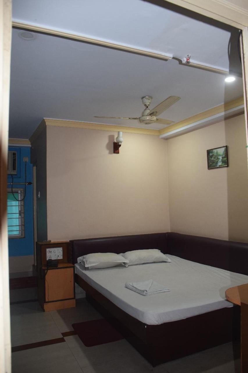 Starline Hotel Agartala Eksteriør billede